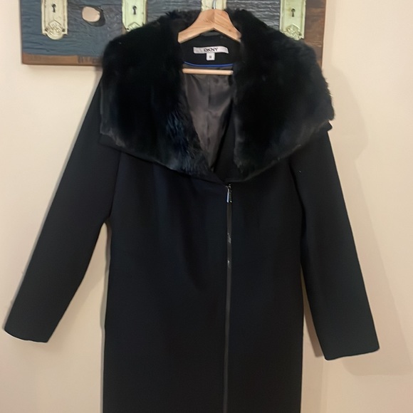 DKNY Black Asymmetrical Wool Mix Coat with Faux Fur Collar Size 14 - Picture 7 of 16